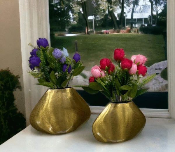 Gold Plated Metal Décor Planter
